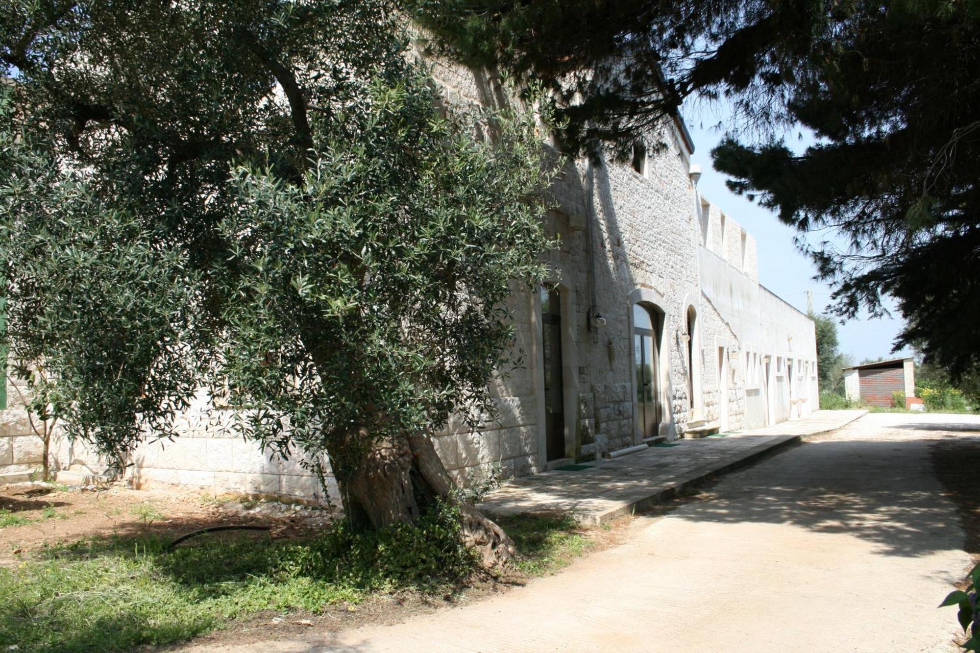 Masseria La Luna Nel Pozzo Кастеллана-Гротте Экстерьер фото